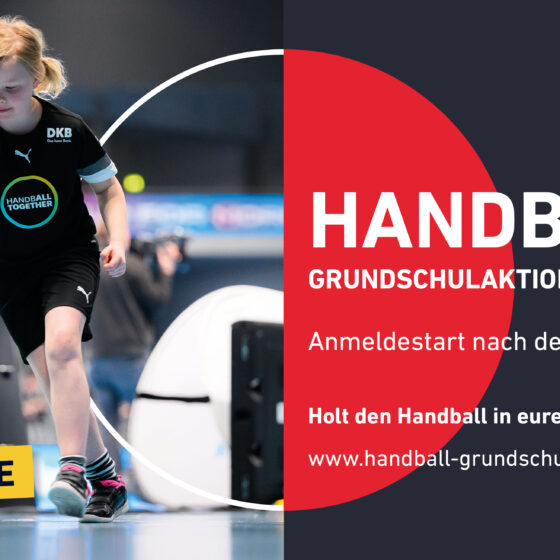 Ein junges Mädchen in Sportkleidung läuft mit einem Handball in der Hand durch eine Turnhalle und hebt den Nachwuchsleistungssport hervor. Das Bild wirbt für den Handball-Grundschulaktionstag 2026, mit Veranstaltungs- und Anmeldedaten auf Deutsch und einem "Save the Date"-Banner.